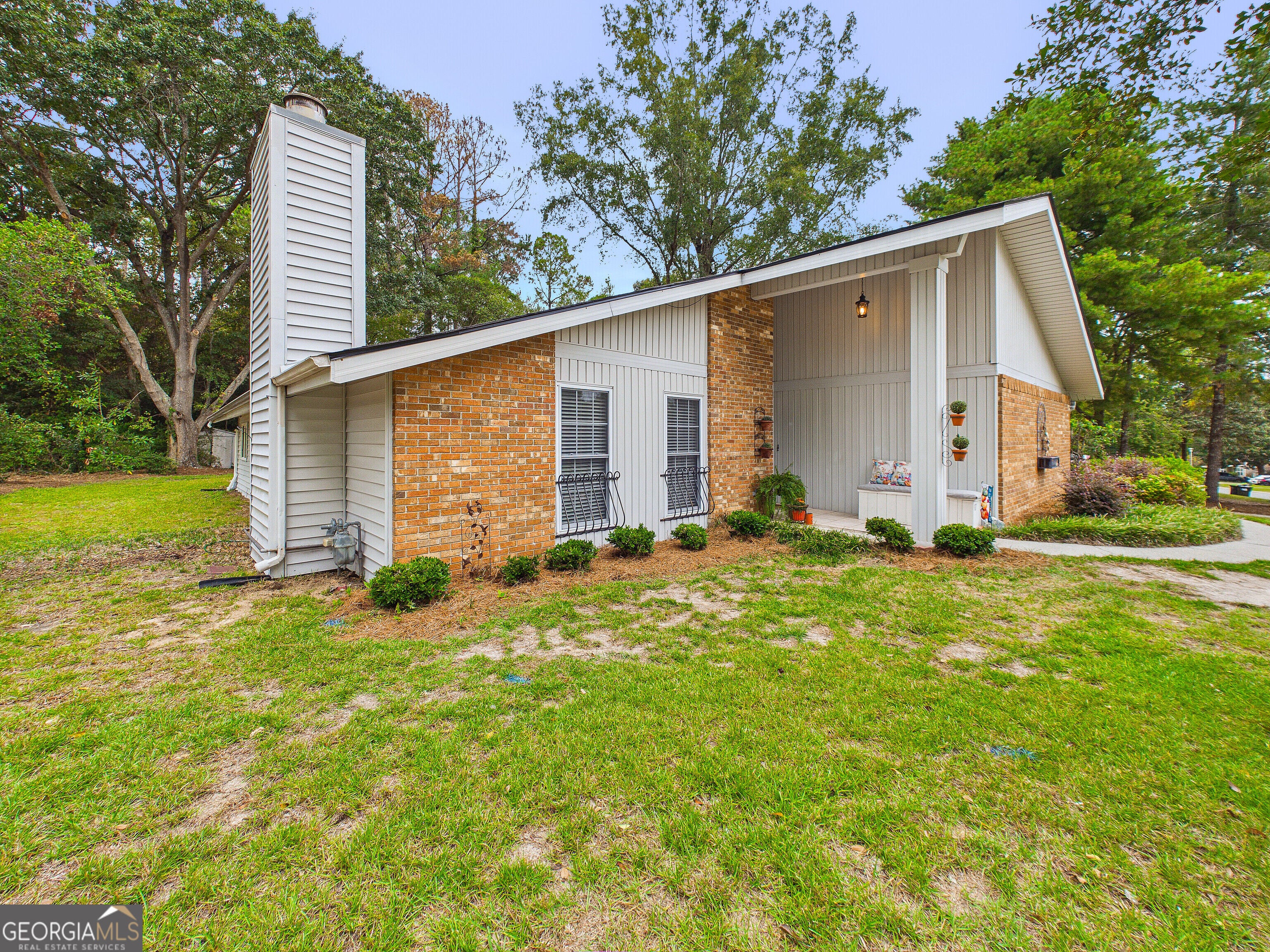 117 Lake Front DR