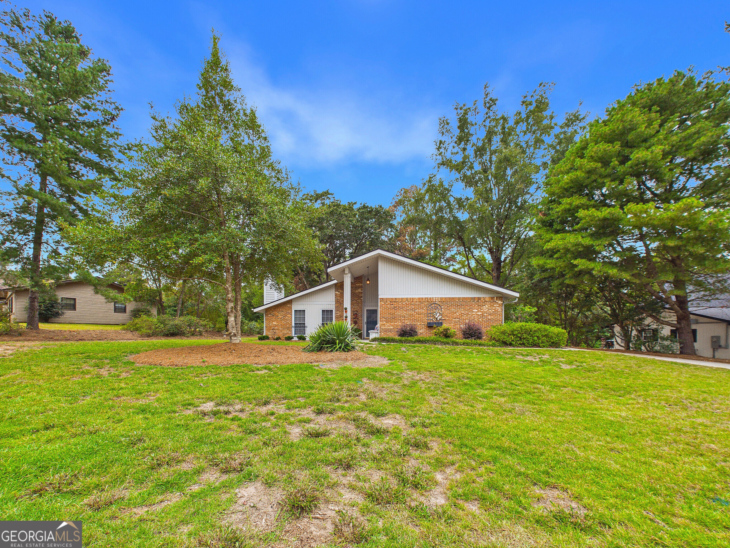 117 Lake Front DR