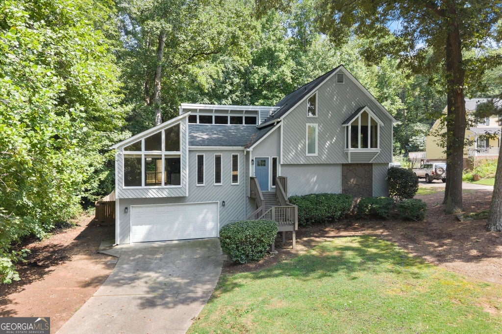 Photo of 2866 Lexington Trace, Marietta, GA 30062 (MLS # 10832852)