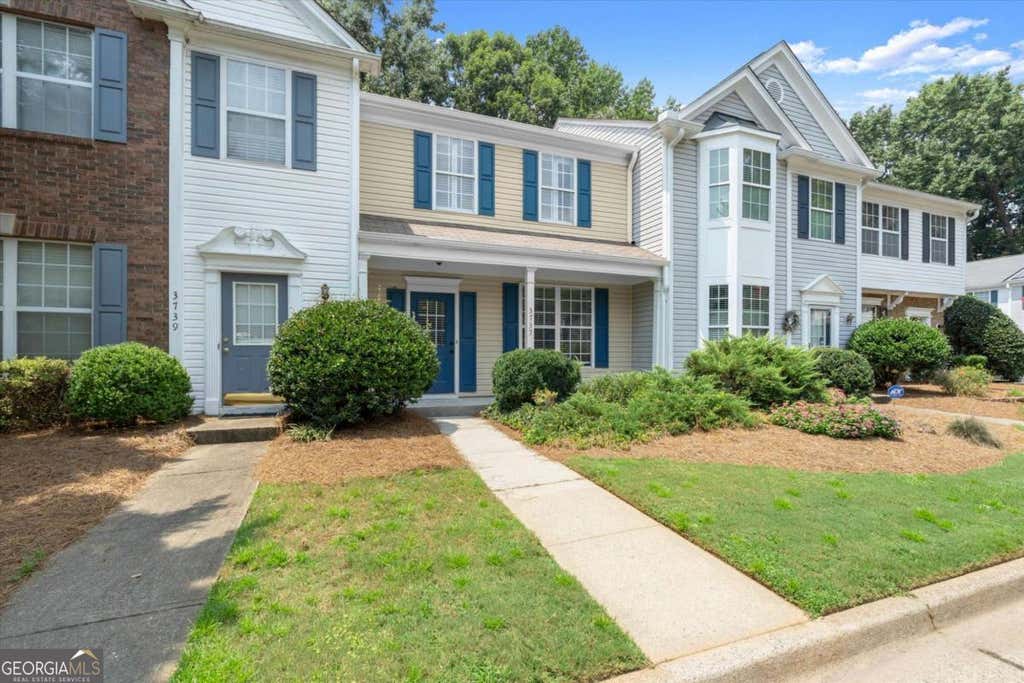 Photo of 3737 Berkeley Crossing, Duluth, GA 30096 (MLS # 10817106)