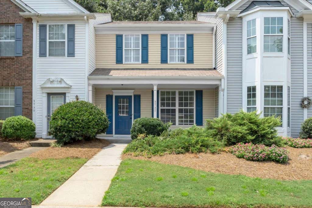 Photo of 3737 Berkeley Crossing, Duluth, GA 30096 (MLS # 10817106)