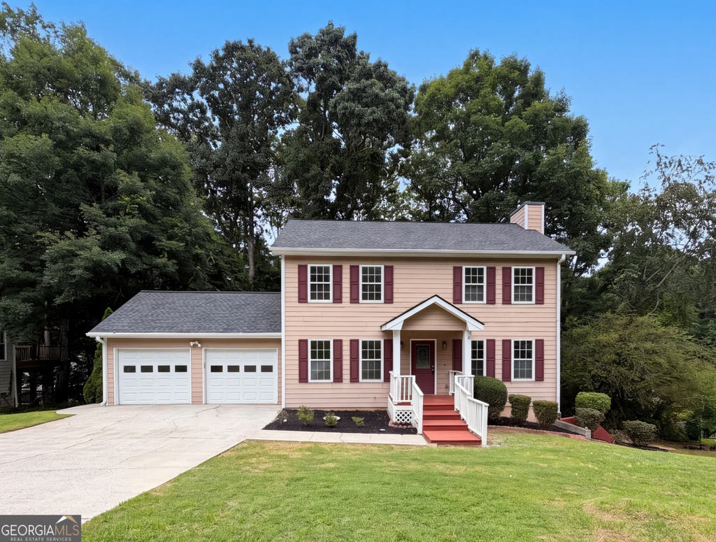 Photo of 4615 Creek Bluff Drive, Buford, GA 30518 (MLS # 10794712)