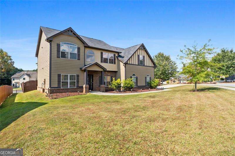 2748 Village Park DR E