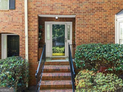 1352 SHEFFIELD GLEN WAY Atlanta GA 30329