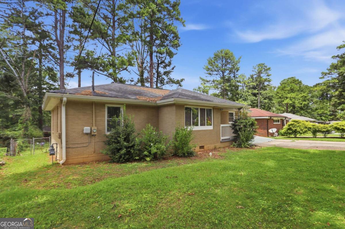 1089 Canal ST