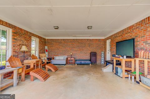 A home in Carnesville