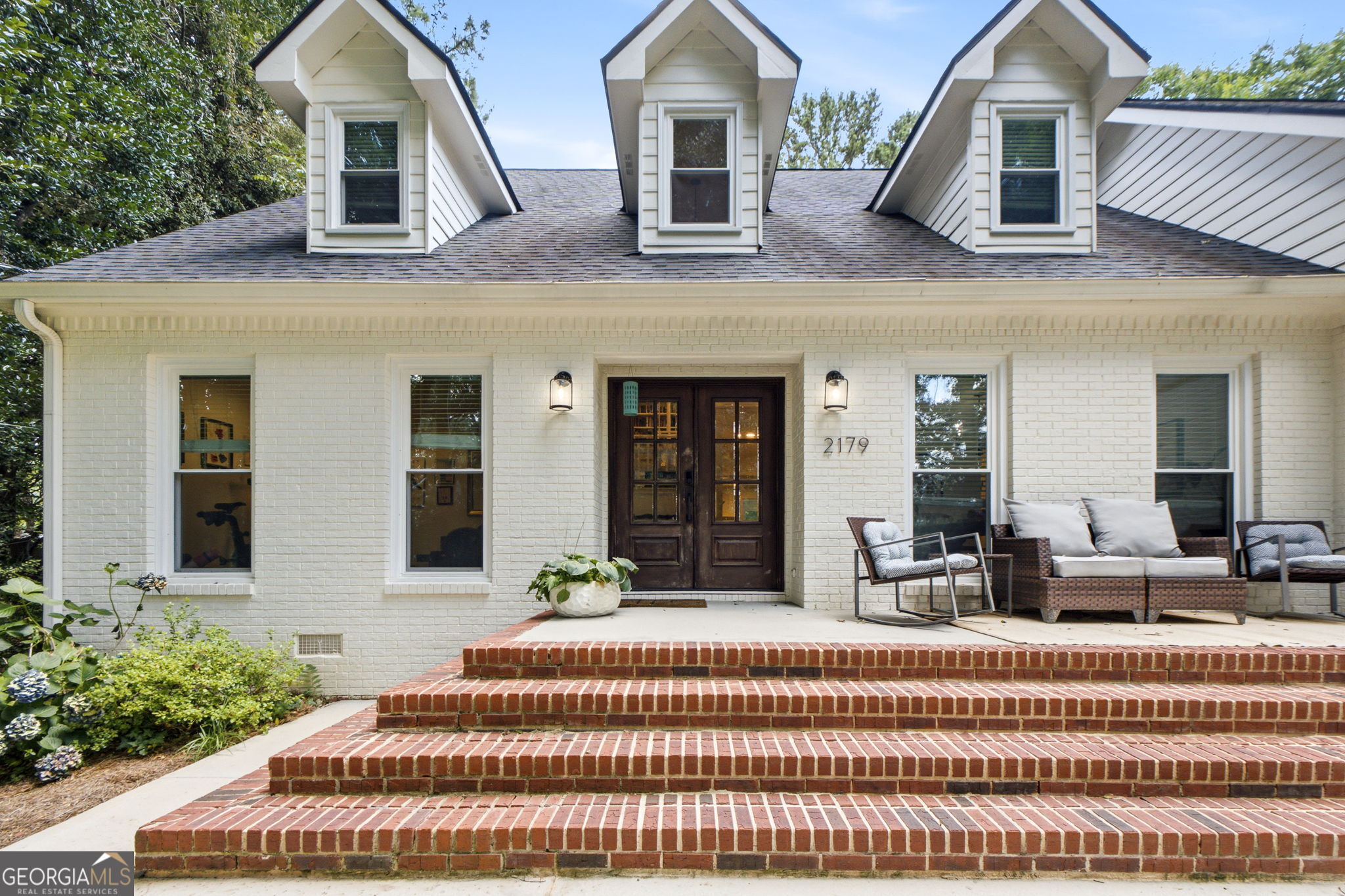 2179 Emerald DR