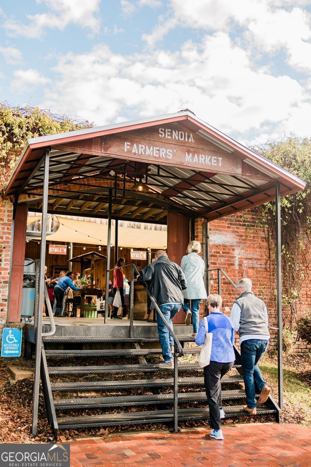 Senoia, Georgia 30276, United States, 3 Bedrooms Bedrooms, ,4 BathroomsBathrooms,Residential,Active,180632