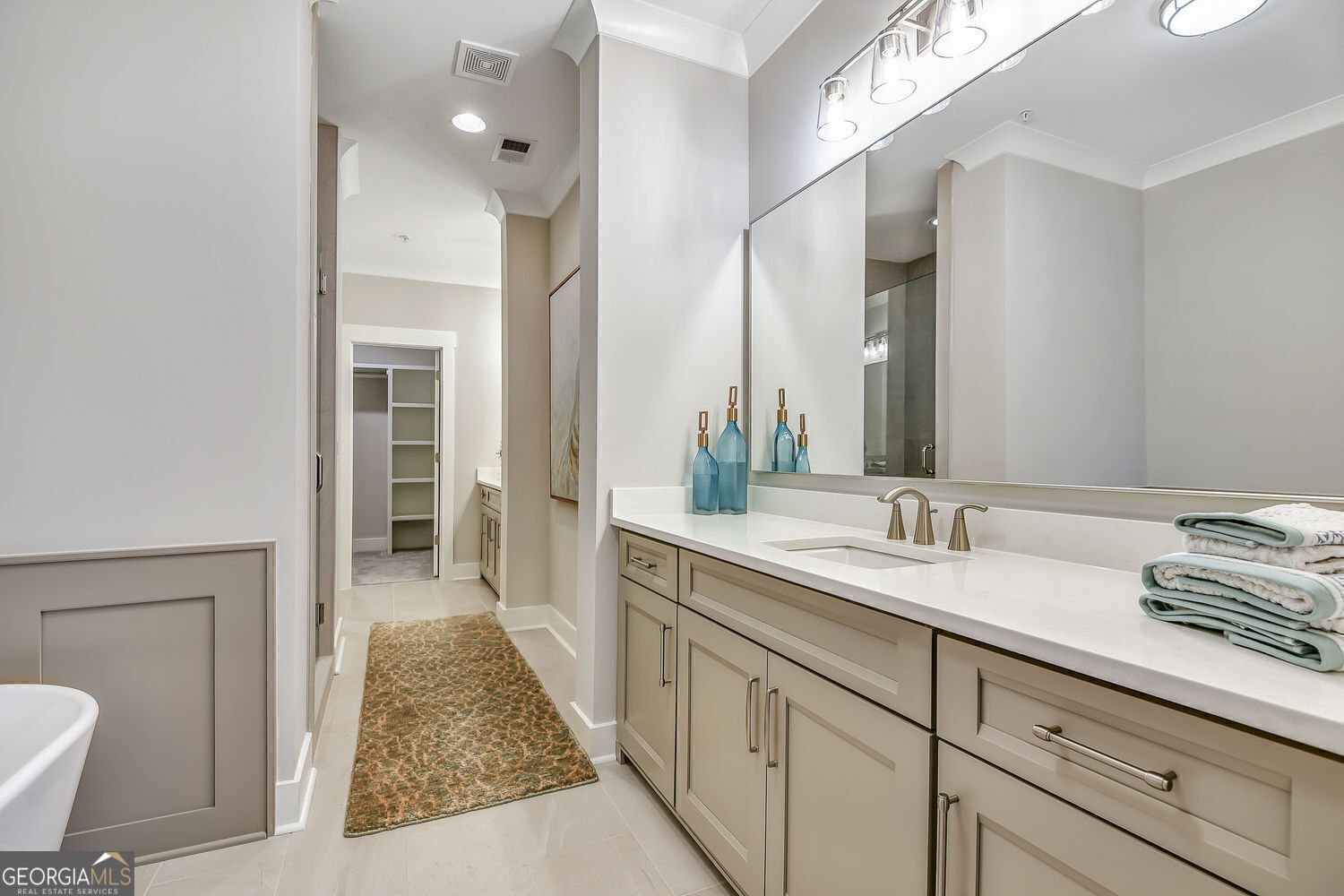 Senoia, Georgia 30276, United States, 3 Bedrooms Bedrooms, ,4 BathroomsBathrooms,Residential,Active,180632