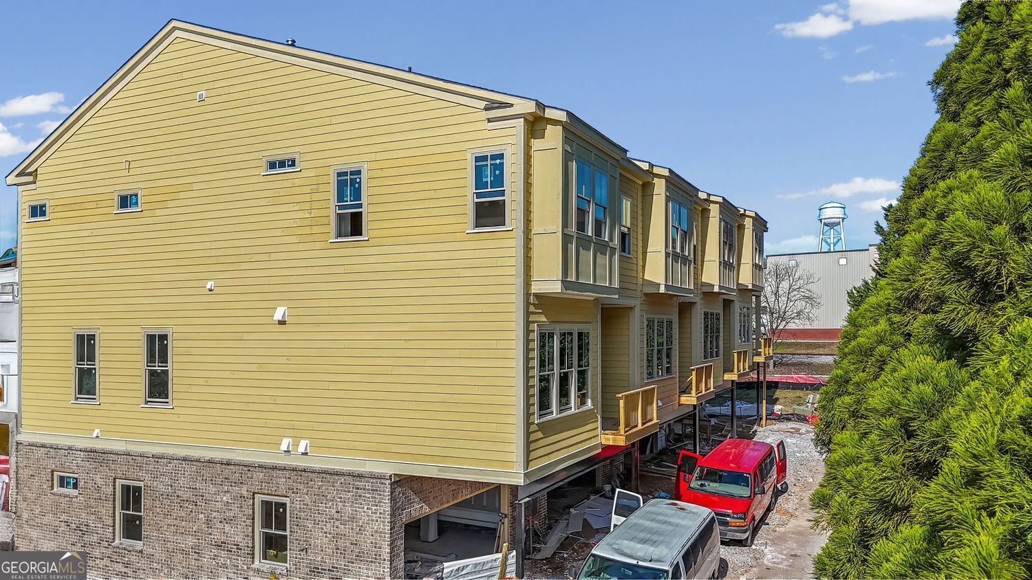 Senoia, Georgia 30276, United States, 3 Bedrooms Bedrooms, ,4 BathroomsBathrooms,Residential,Active,180632