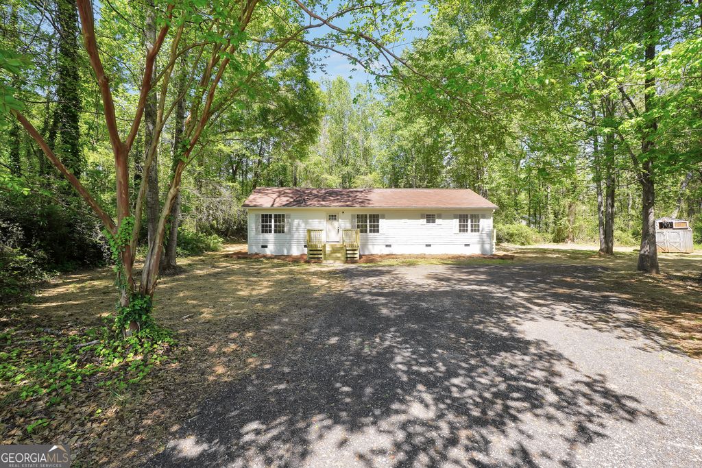Photo of 2441 Highway 36 E, Jackson, GA 30233 (MLS # 10729941)