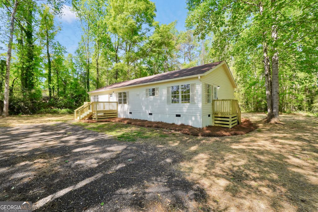 Photo of 2441 Highway 36 E, Jackson, GA 30233 (MLS # 10729941)