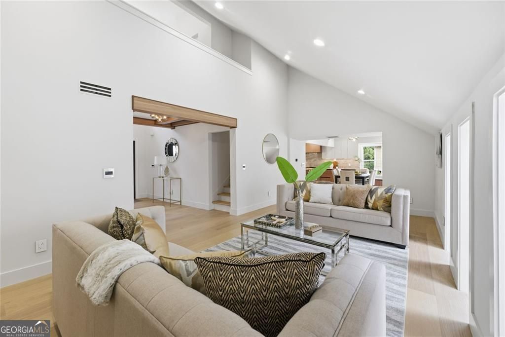 1253 Brooklawn RD NE