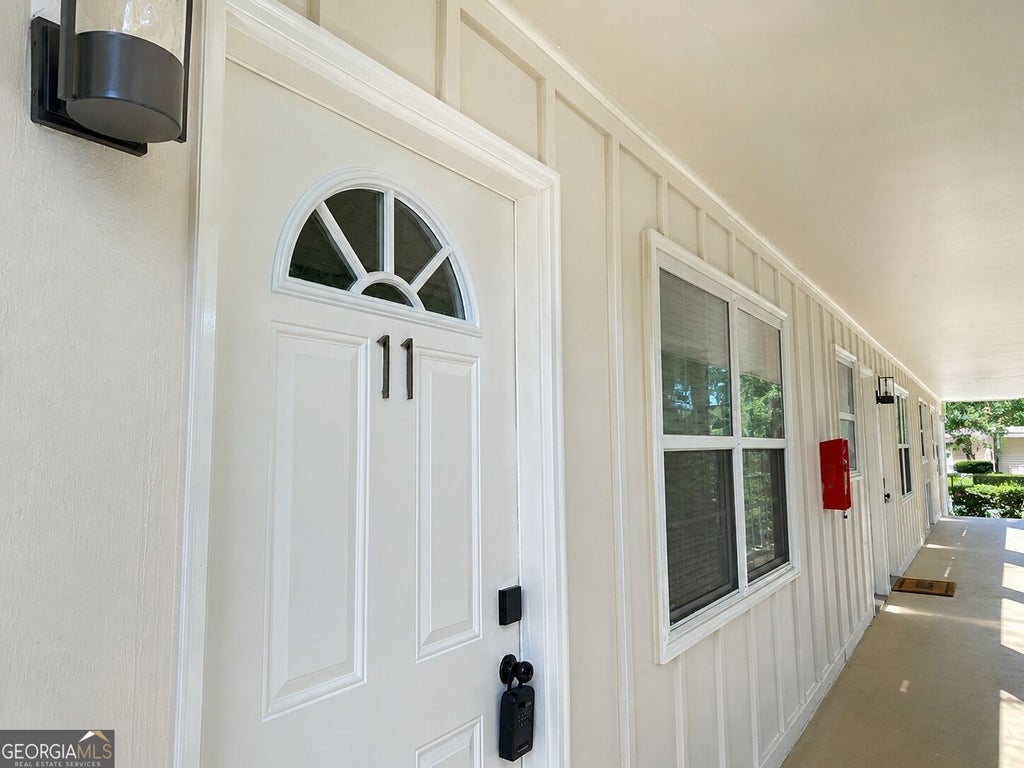 Photo of 21 Delmont Drive #11, Atlanta, GA 30305 (MLS # 10839910)