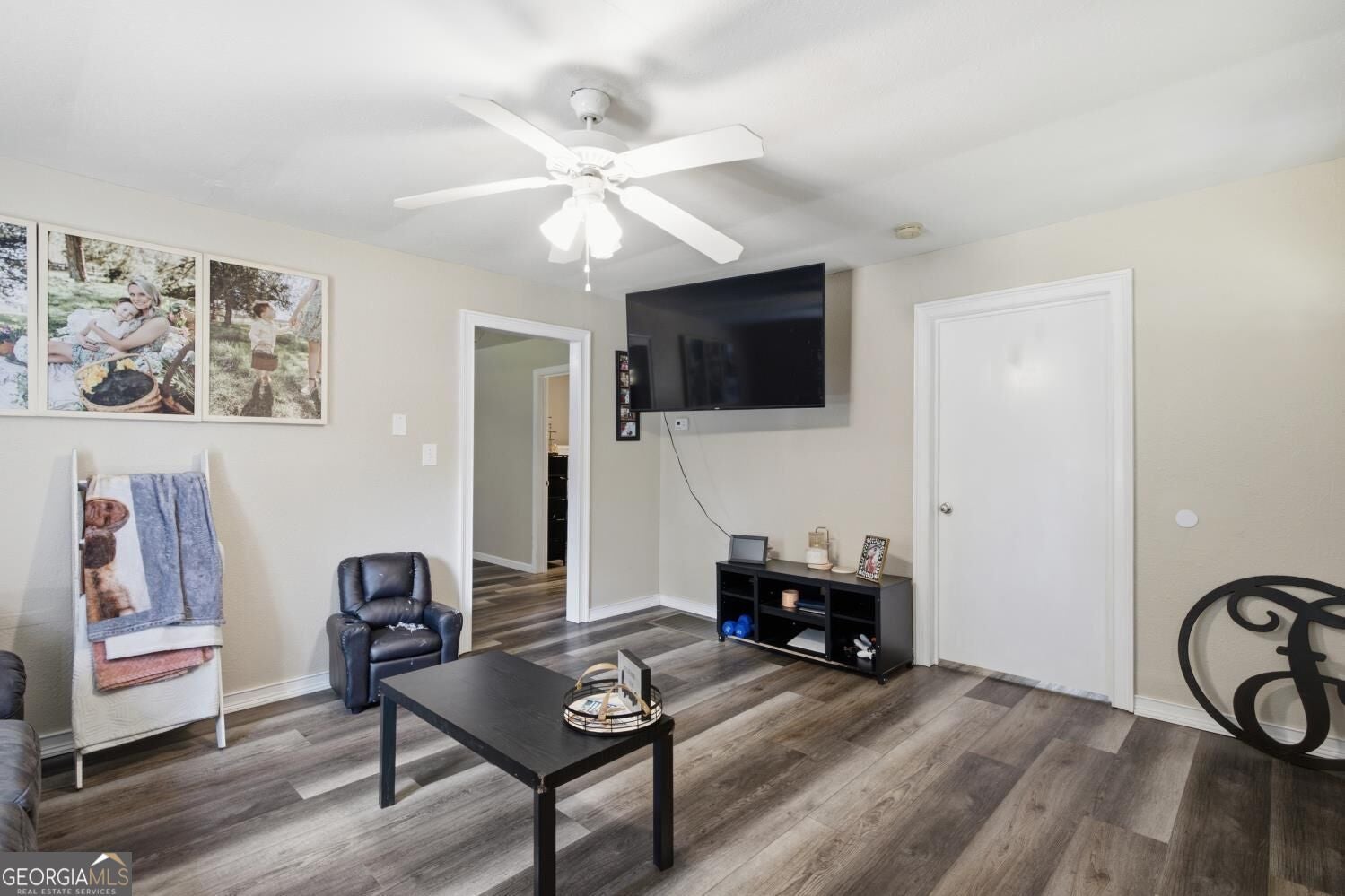 2112 Halls Valley RD