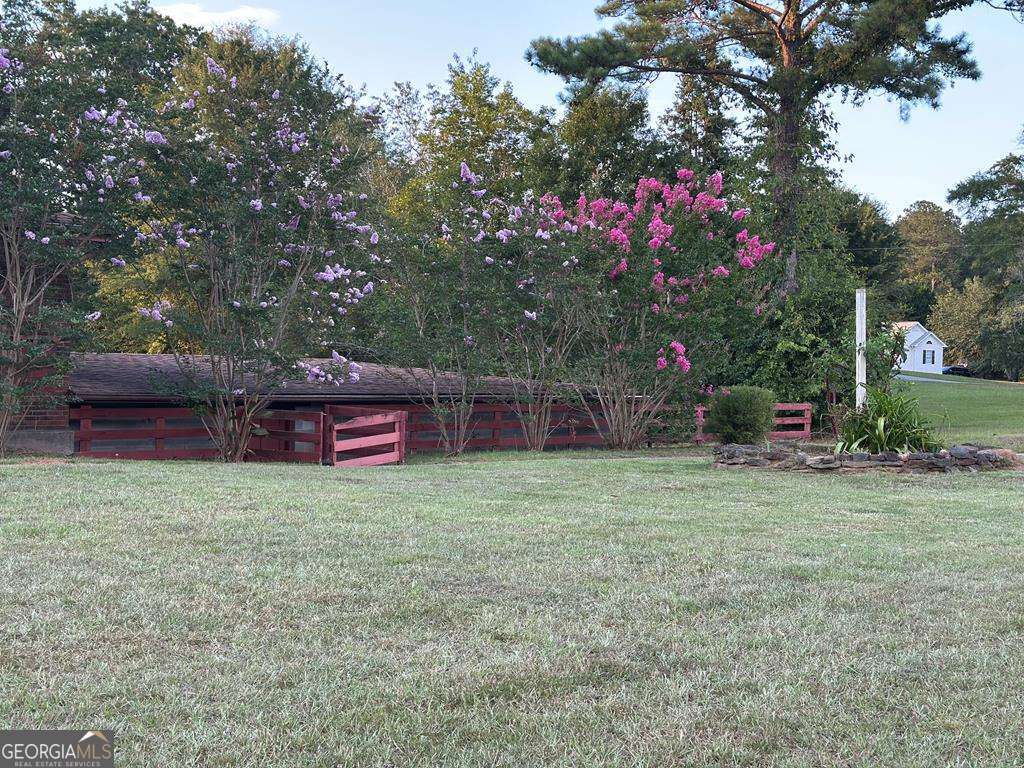 3943 Tommy Lee Cook RD