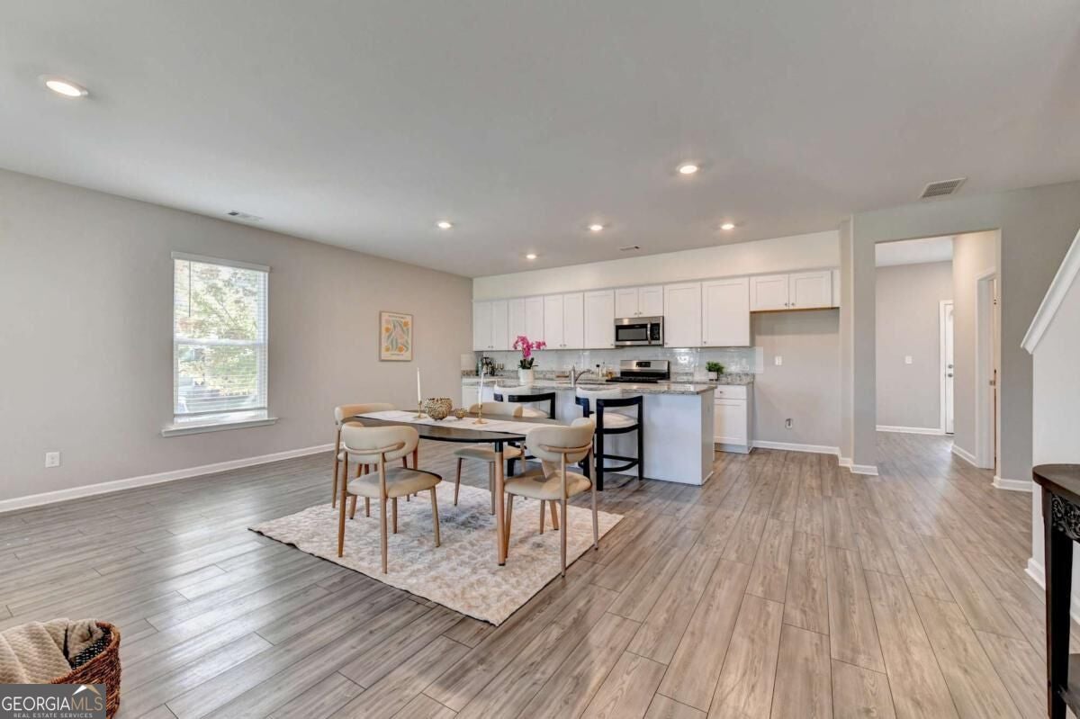 4355 Magpie DR