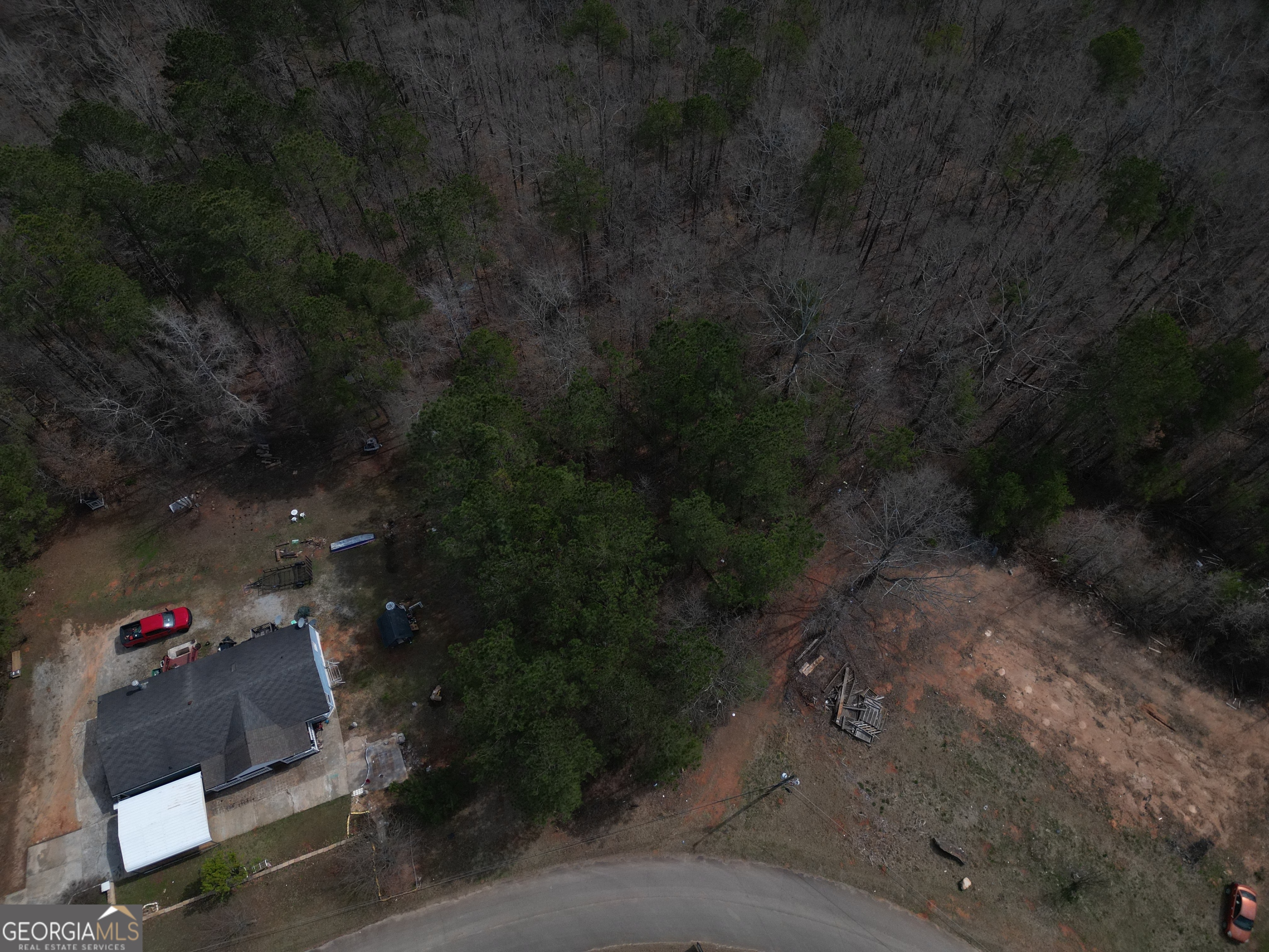 Discover the perfect place to build your home on this 1.96-acre lot! With Dove Creek directly behind the property, you can enjoy peaceful surroundings, abundant wildlife, and the soothing sounds of nature right in your backyard. Conveniently located less than 10 minutes from Elberton, this is a rare opportunity to create your own private retreat! Manufactured, mobile, and travel trailers are allowed, they must meet County Ordinances- found at Elbert County Zoning and Planning