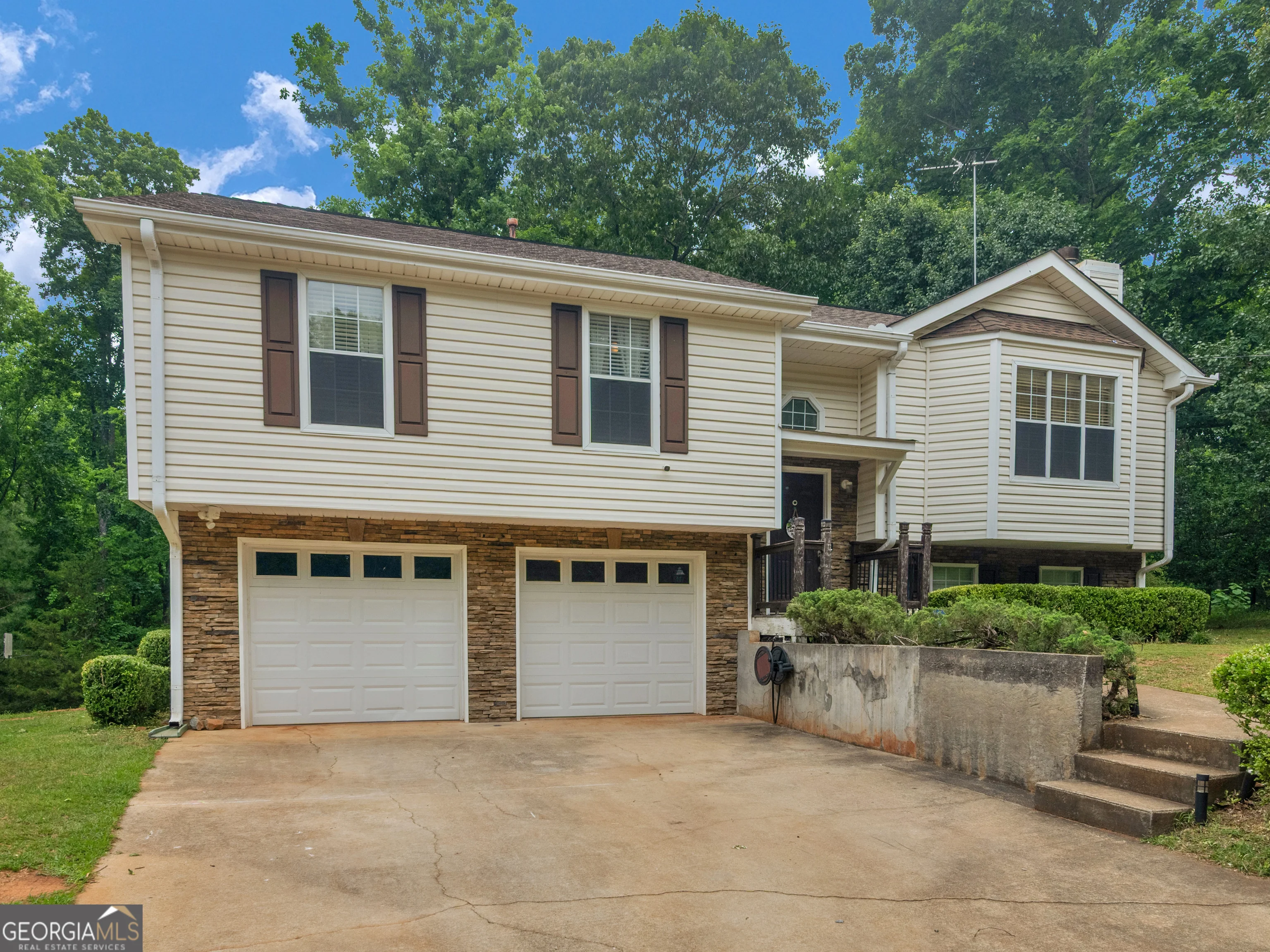 100 Sable Circle