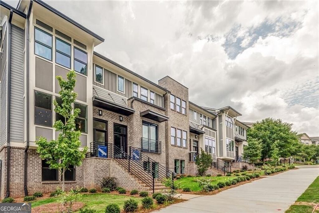 Photo of 3565 Blair Circle NE, Atlanta, GA 30319 (MLS # 10679691)