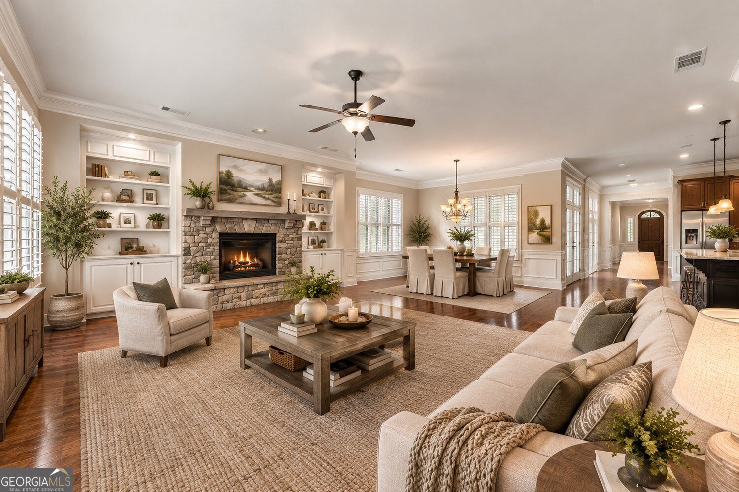 318 Lakeside TRCE
