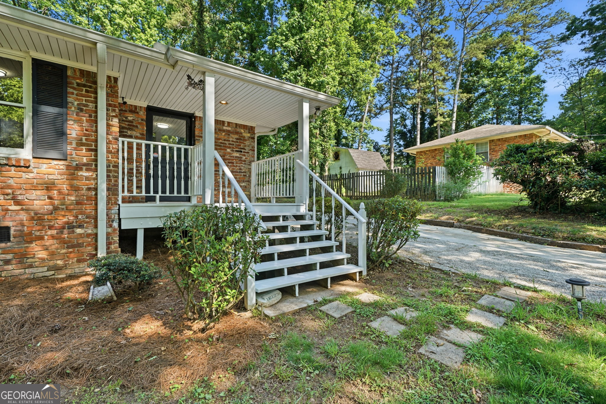 2109 Shady LN