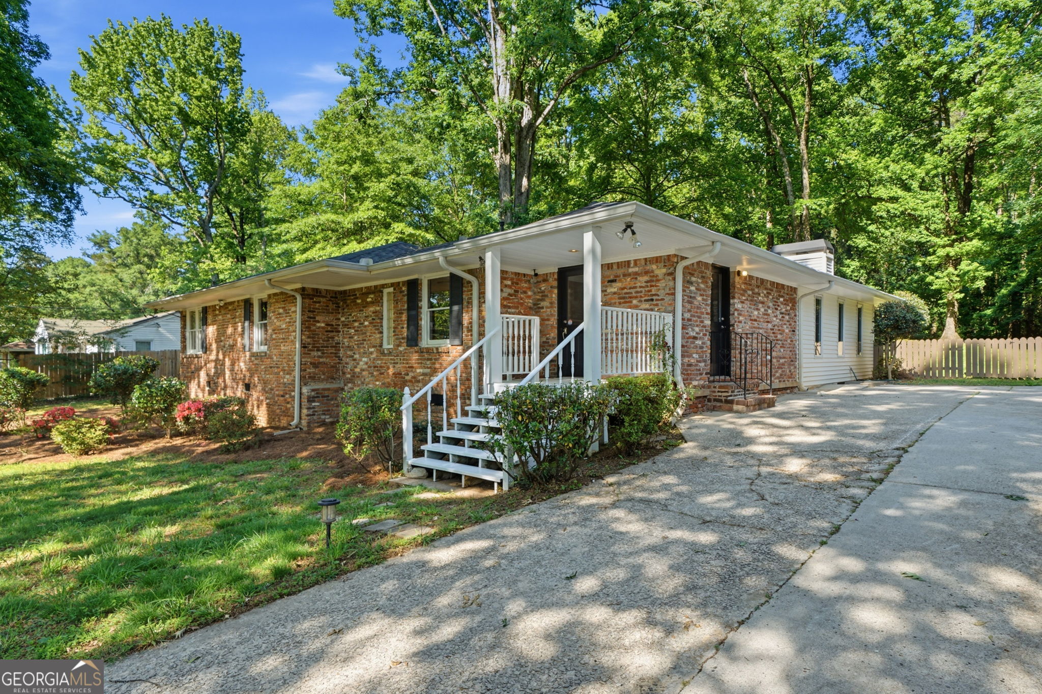 2109 Shady LN