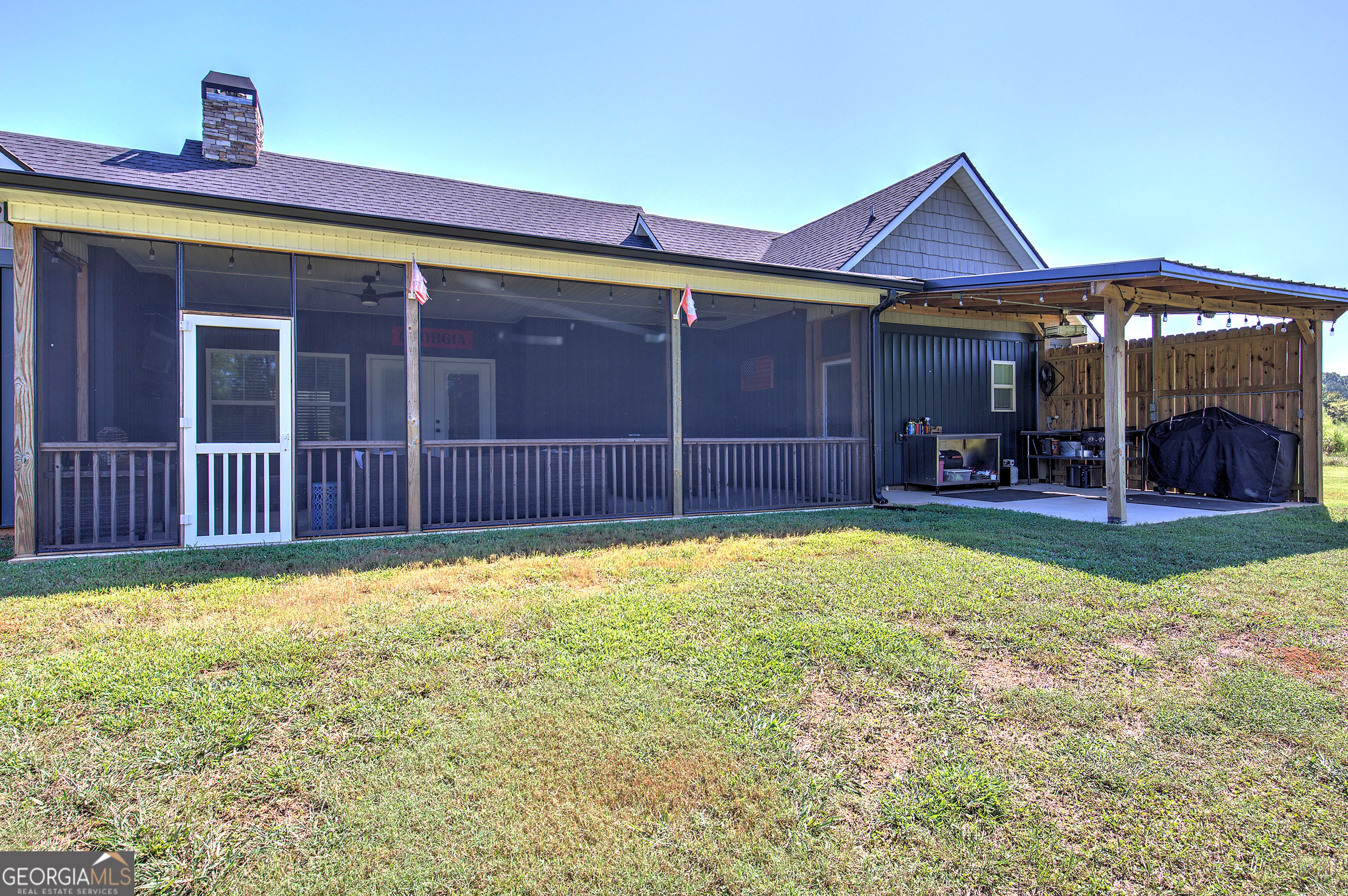 1228 Old Yorkville RD