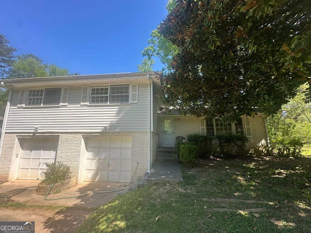 Photo of 6859 Mystic Lane, Morrow, GA 30260 (MLS # 10730227)