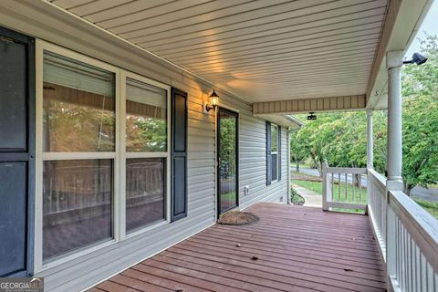 A home in Hiawassee