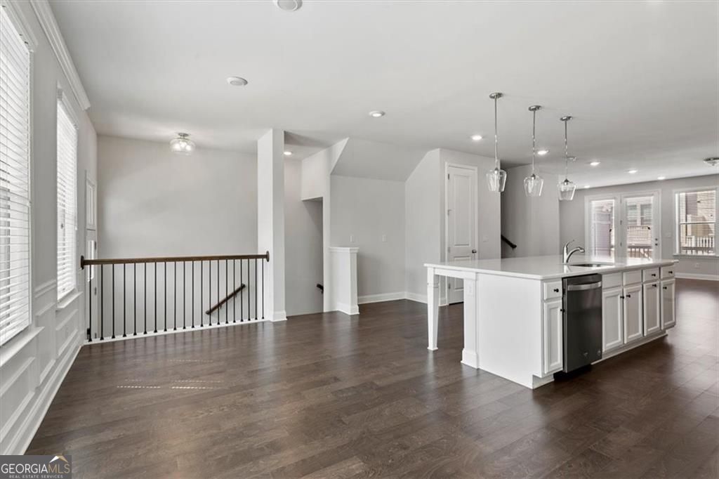 Doraville, Georgia 30360, United States, 4 Bedrooms Bedrooms, ,4 BathroomsBathrooms,Residential,Active,131883