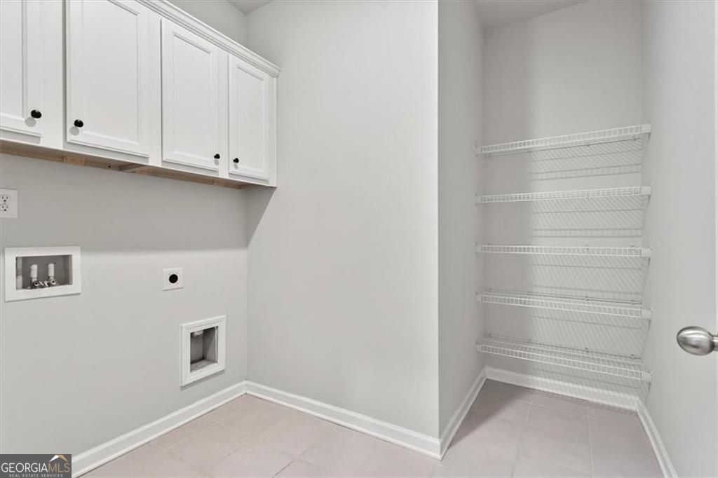 Doraville, Georgia 30360, United States, 4 Bedrooms Bedrooms, ,4 BathroomsBathrooms,Residential,Active,131883