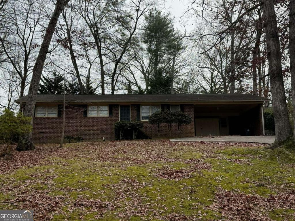 Photo of 481 Woodland Drive, Gainesville, GA 30501 (MLS # 10660880)