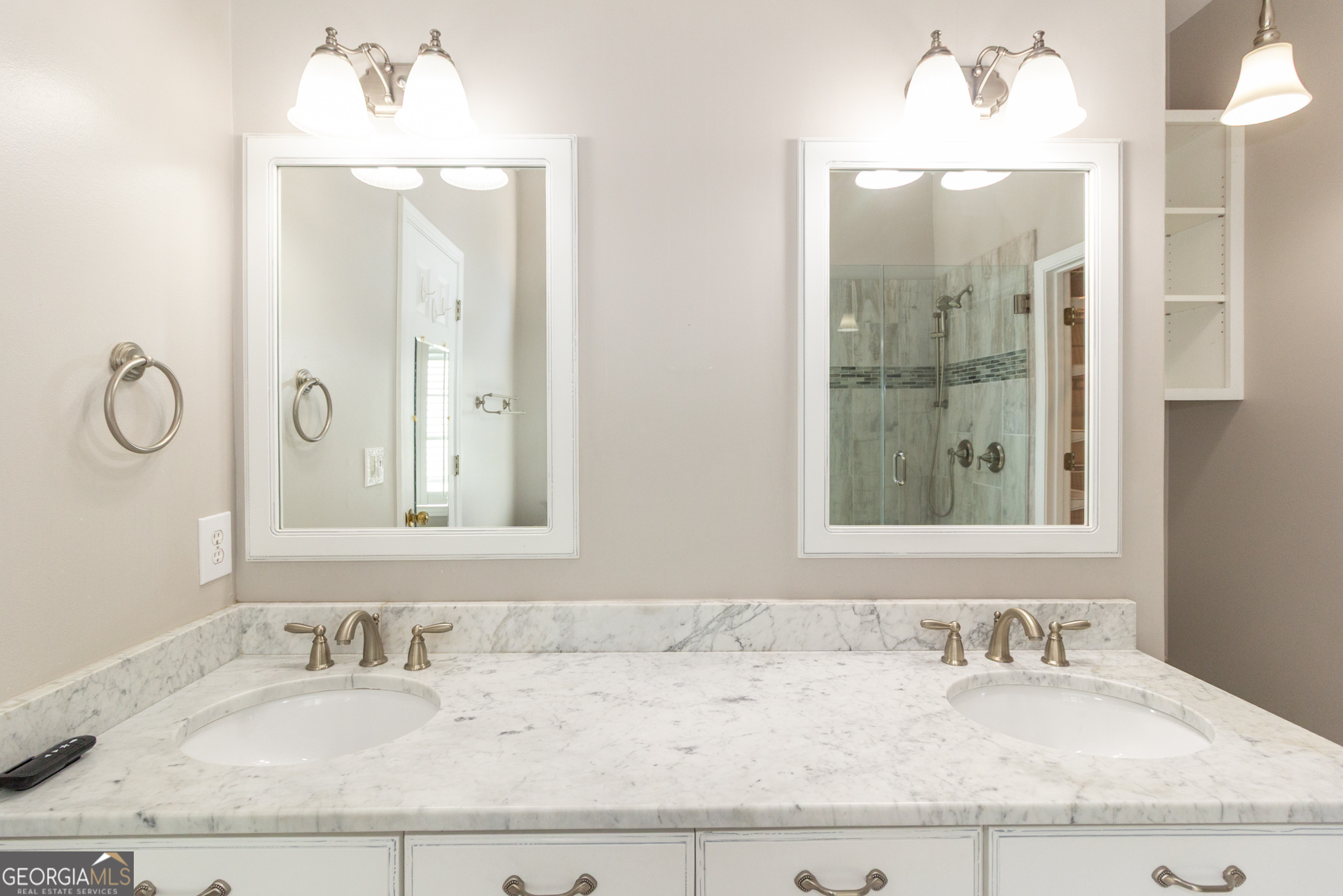 Fayetteville, Georgia 30215, United States, 4 Bedrooms Bedrooms, ,4 BathroomsBathrooms,Residential,Active,197070