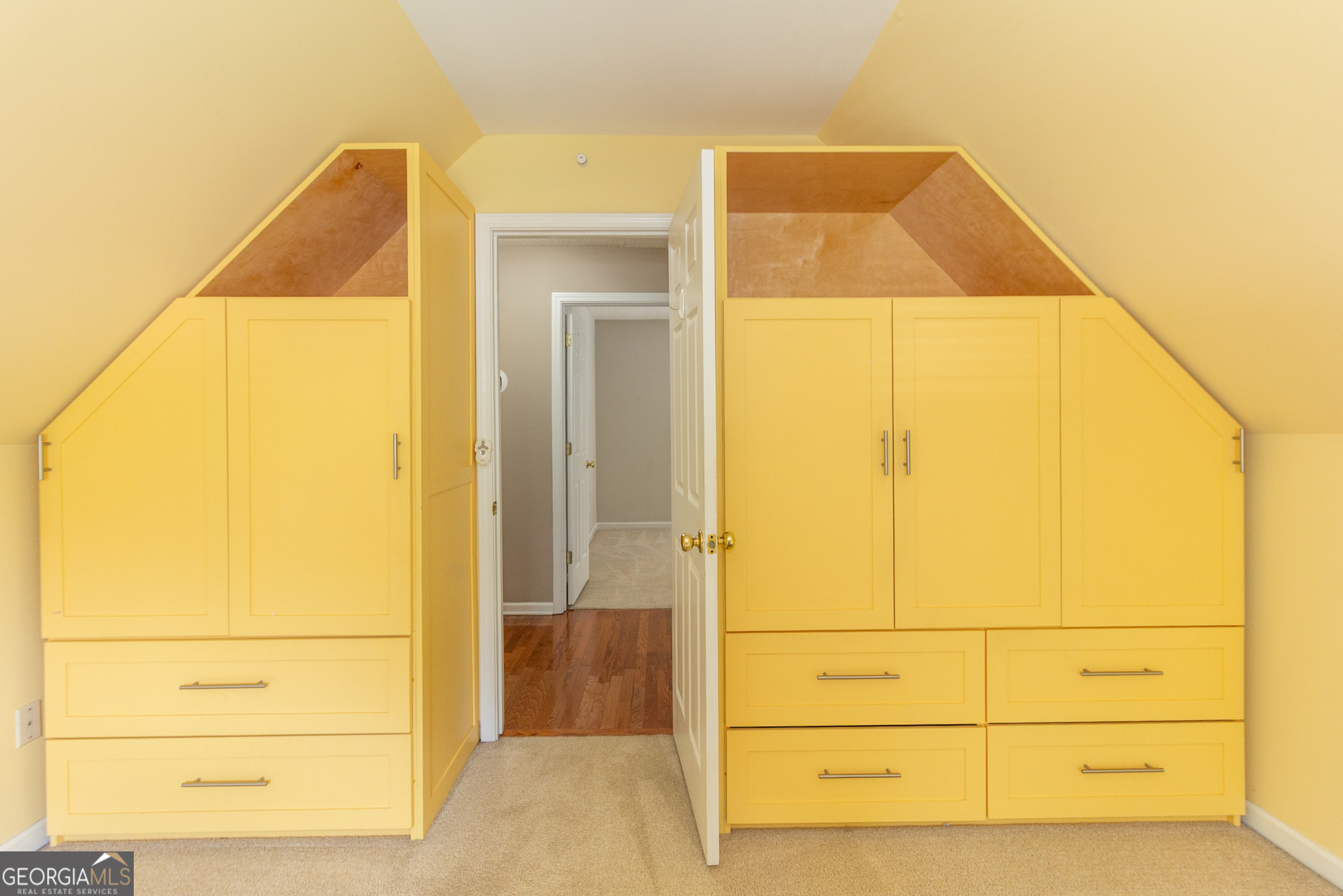 Fayetteville, Georgia 30215, United States, 4 Bedrooms Bedrooms, ,4 BathroomsBathrooms,Residential,Active,197070