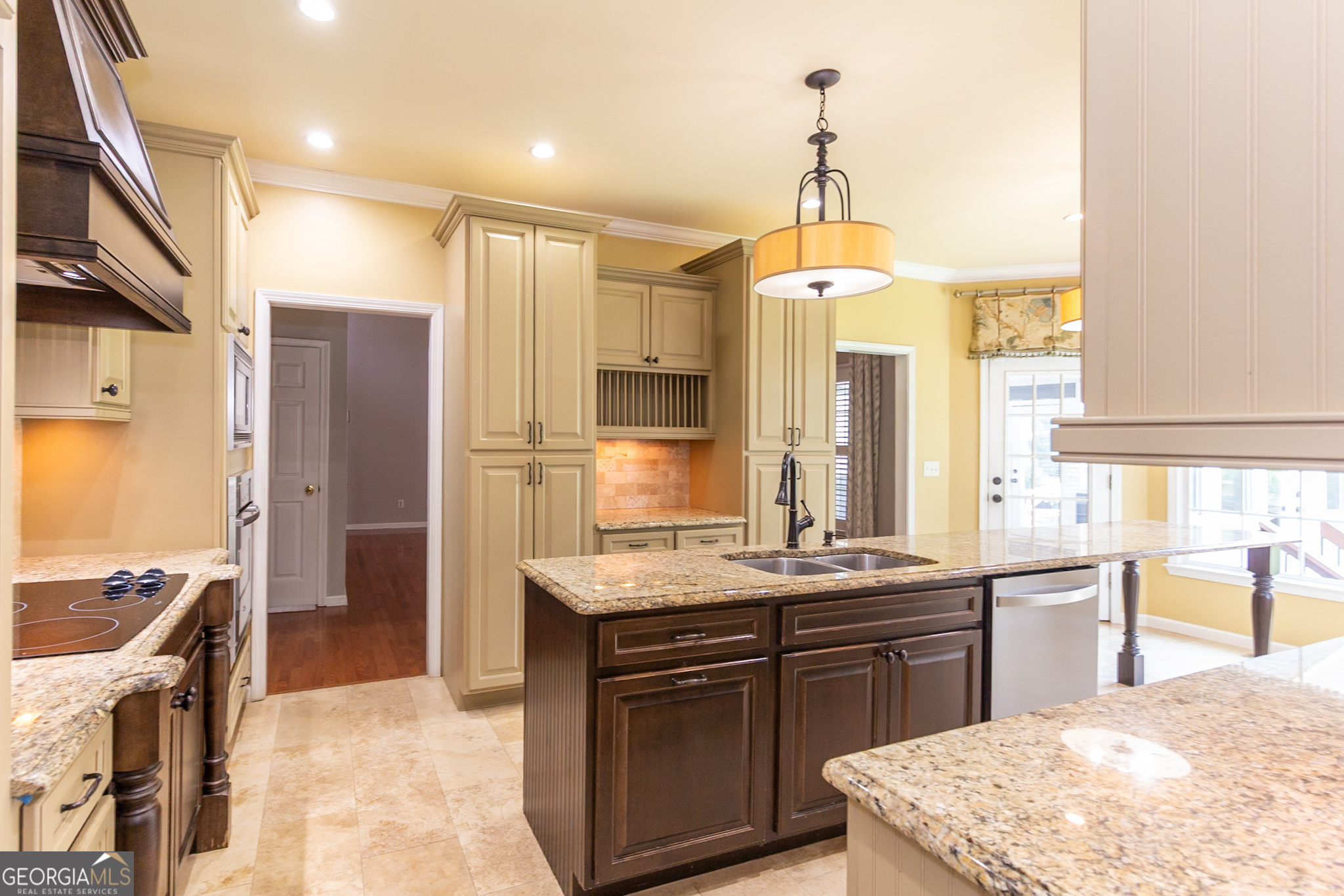 Fayetteville, Georgia 30215, United States, 4 Bedrooms Bedrooms, ,4 BathroomsBathrooms,Residential,Active,197070