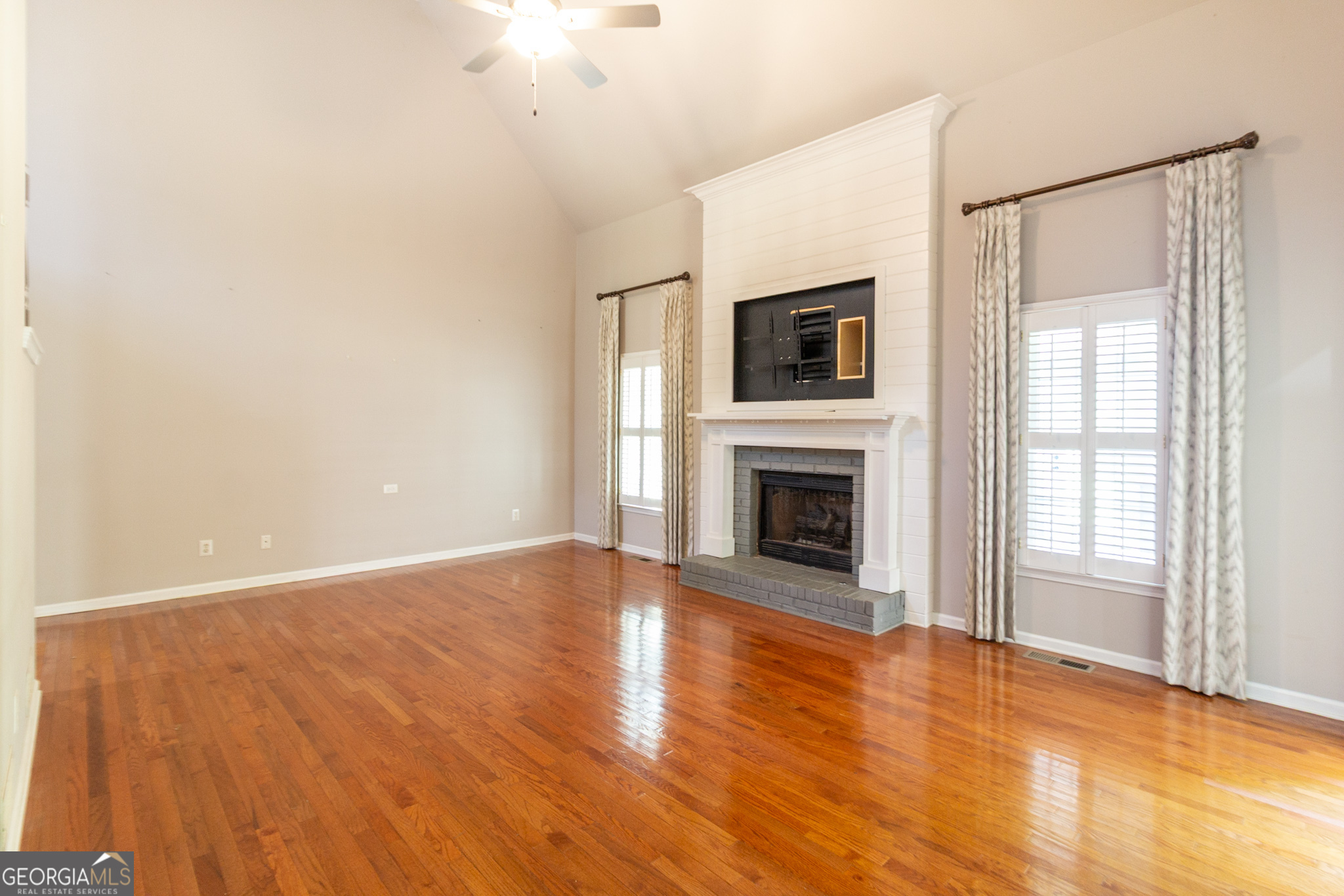 Fayetteville, Georgia 30215, United States, 4 Bedrooms Bedrooms, ,4 BathroomsBathrooms,Residential,Active,197070