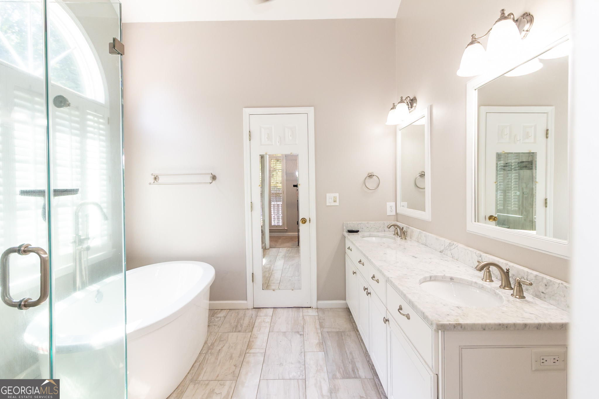 Fayetteville, Georgia 30215, United States, 4 Bedrooms Bedrooms, ,4 BathroomsBathrooms,Residential,Active,197070