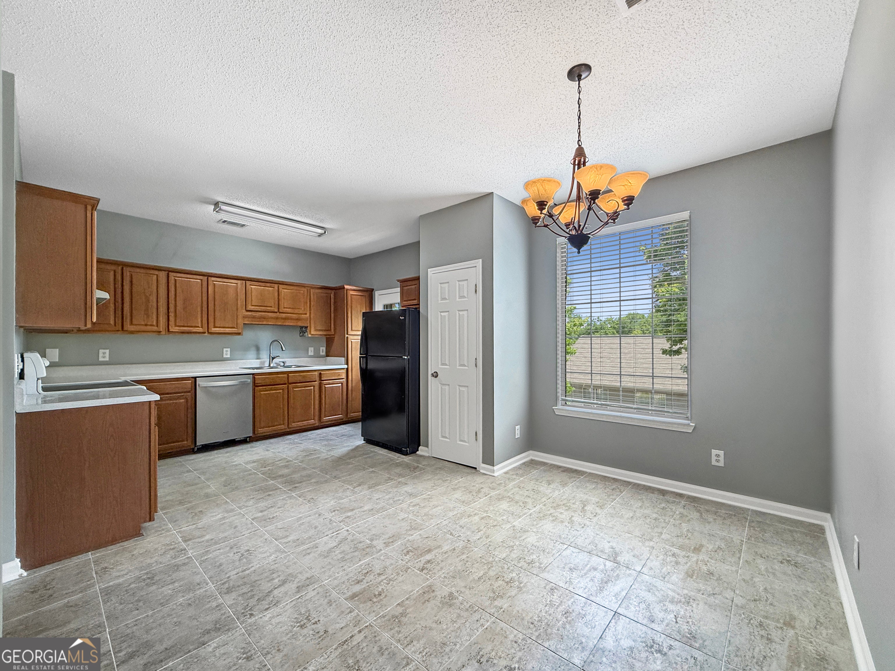 353 Smokewood WAY