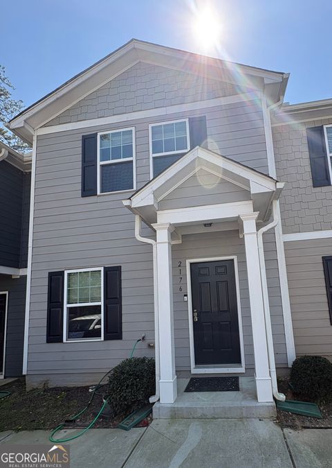 Photo of 2176 Cypress Lane SW, Atlanta, GA 30331 (MLS # 10716372)