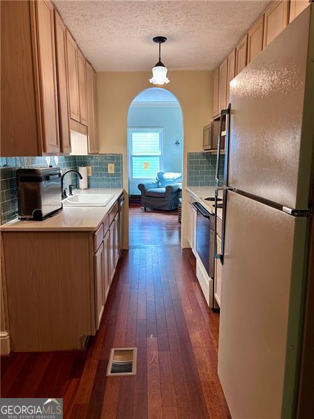 Queensborough Square - Residential