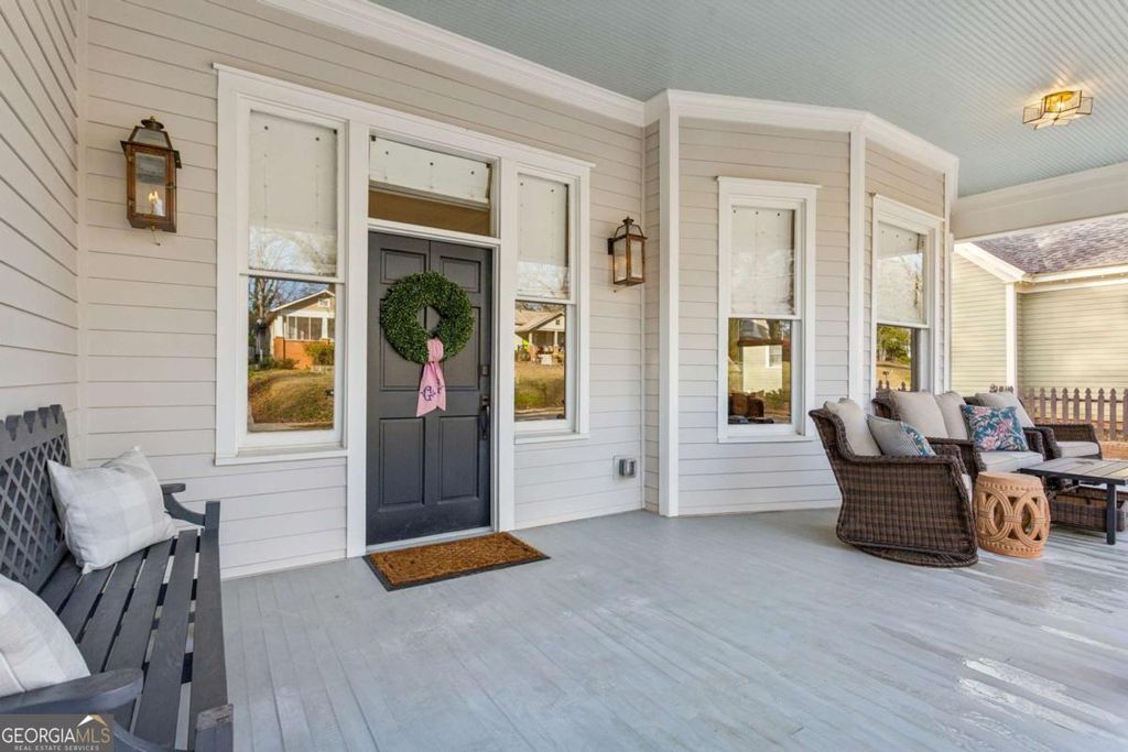 Photo of 366 East Dixie Avenue SE, Marietta, GA 30060 (MLS # 10715036)