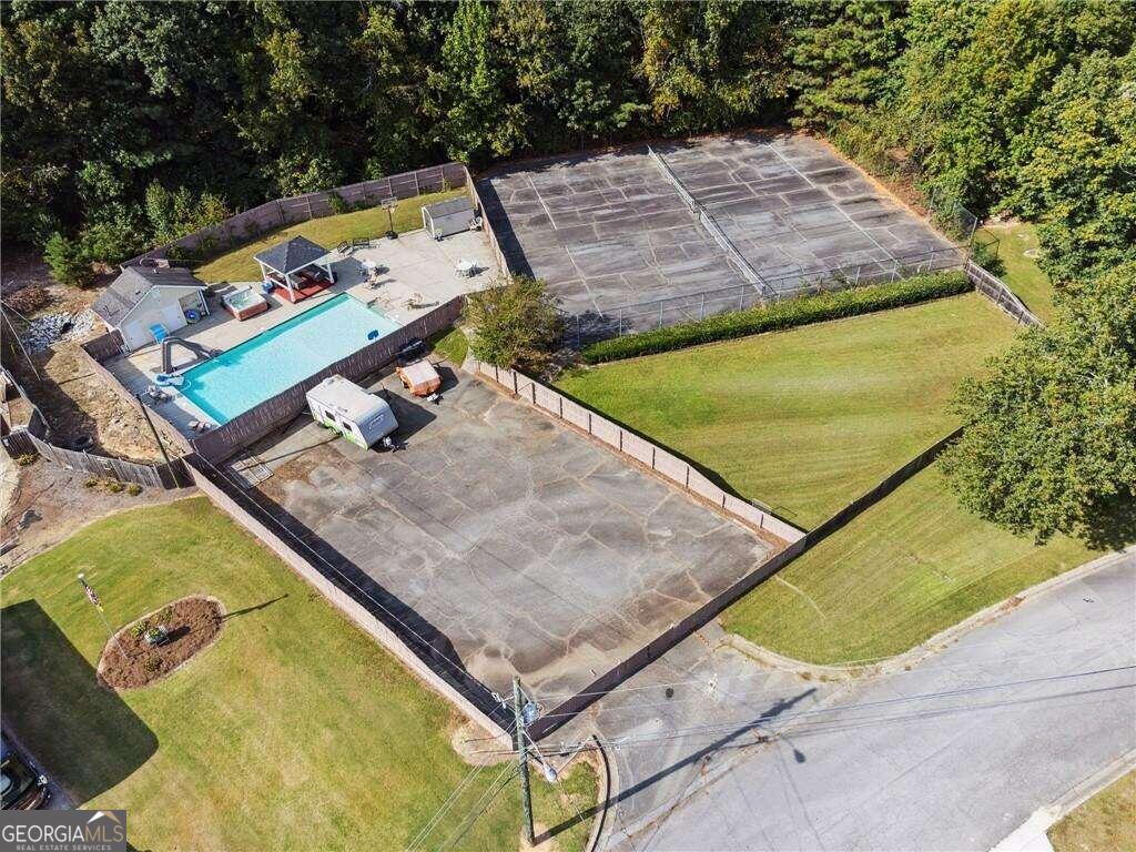 2222 Chateau DR
