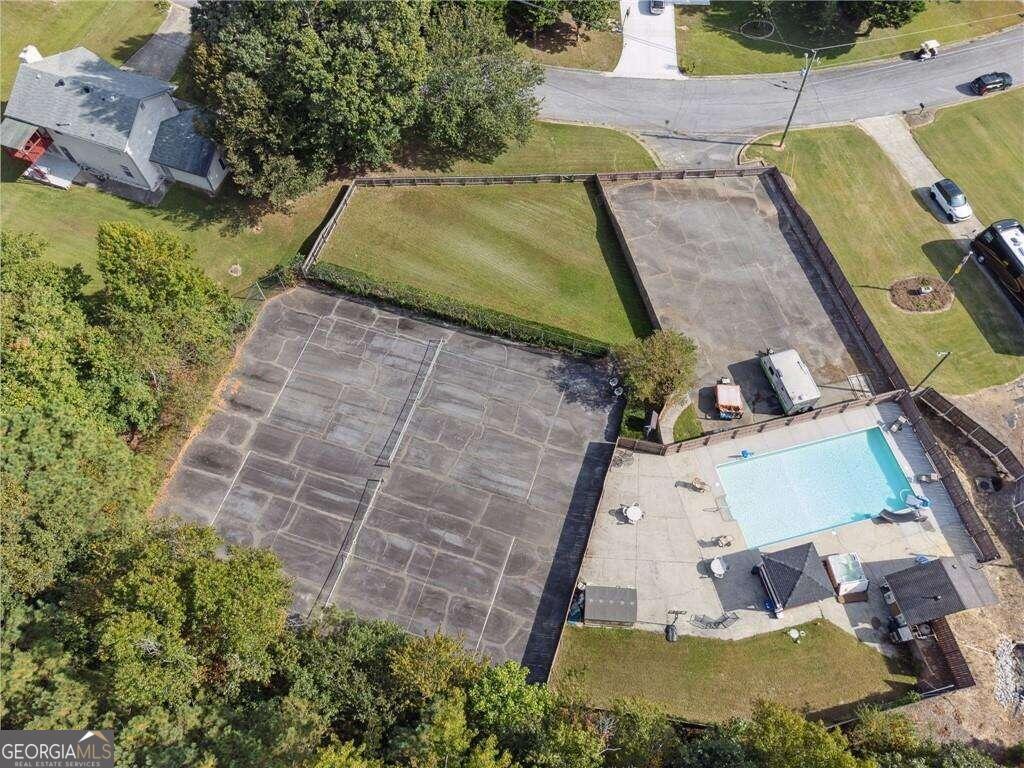 2222 Chateau DR