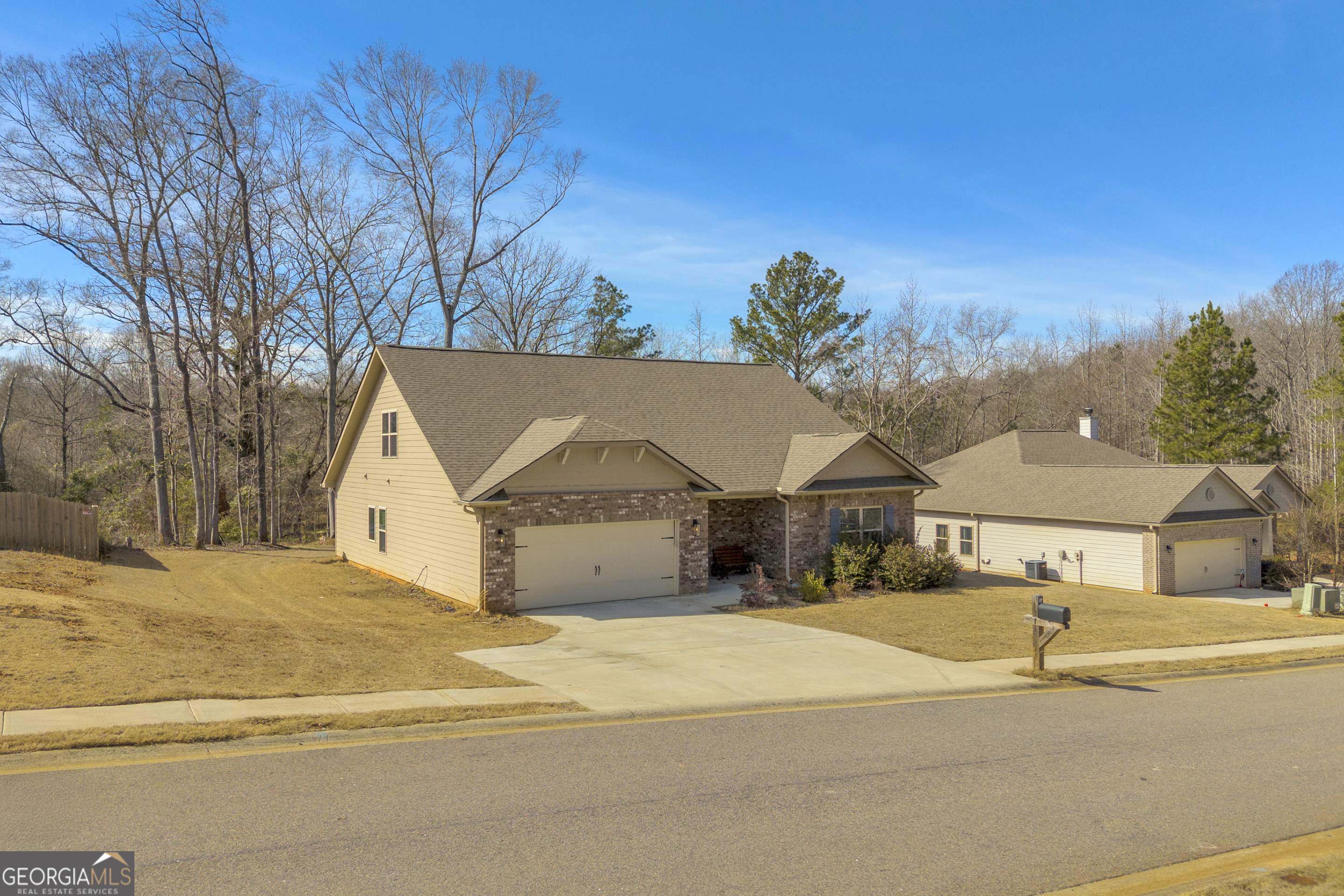 371 River Mansion DR