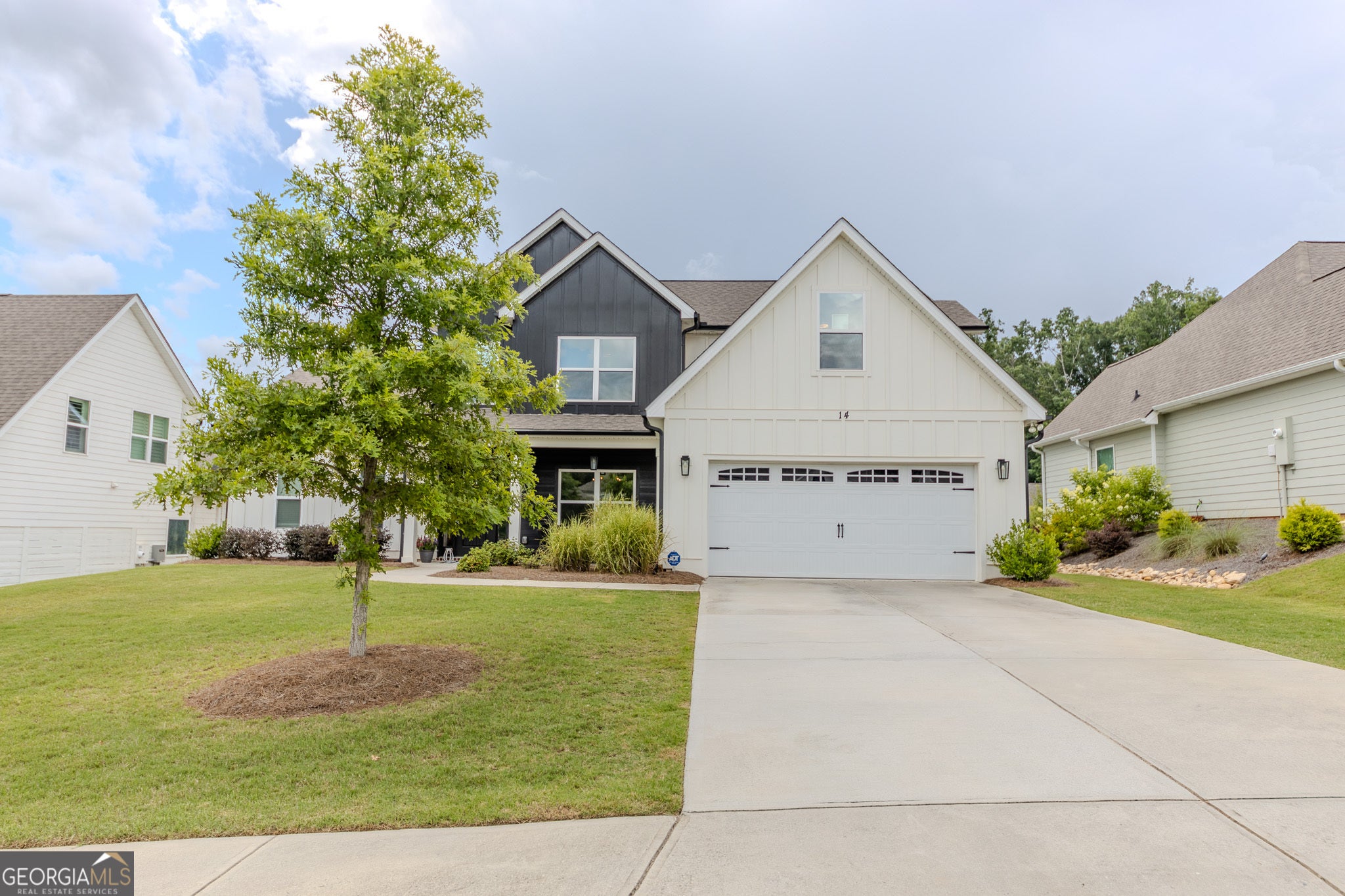 14 Dayton Way