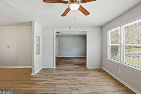Photo of 1650 Bridgeport Drive NW, Atlanta, GA 30318 (MLS # 10718733)