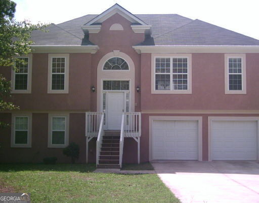 4 bedrooms 3 bathrooms with a bonus room. This property has 2 master bedrooms and sits on a acre land.