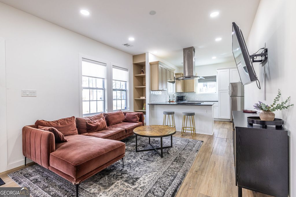 Photo of 1466 Venetian Drive SW, Atlanta, GA 30311 (MLS # 10700730)