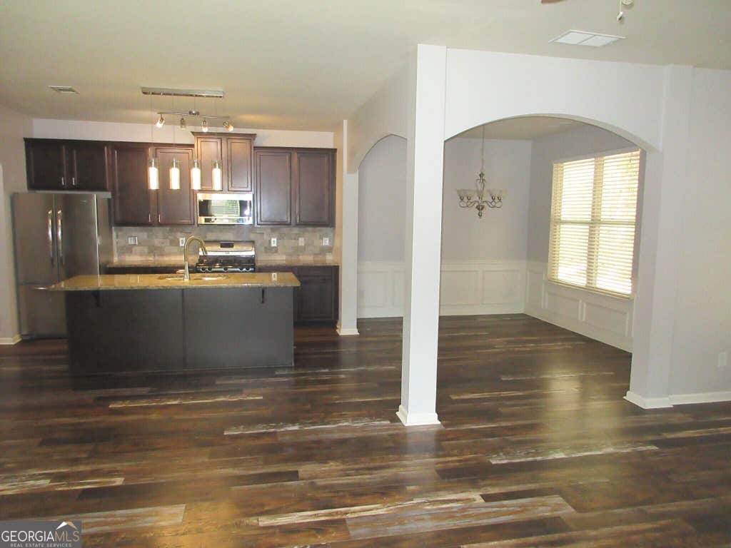 Photo of 20 Grampian Way #4, Marietta, GA 30008 (MLS # 10823914)